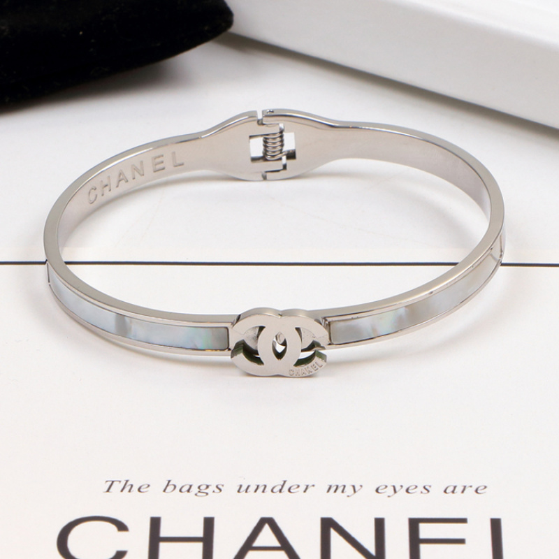 CHB22 Fashion boutique bracelet 316L stainless steel gold-plated bracelet, women's shell bracelet jewelry
